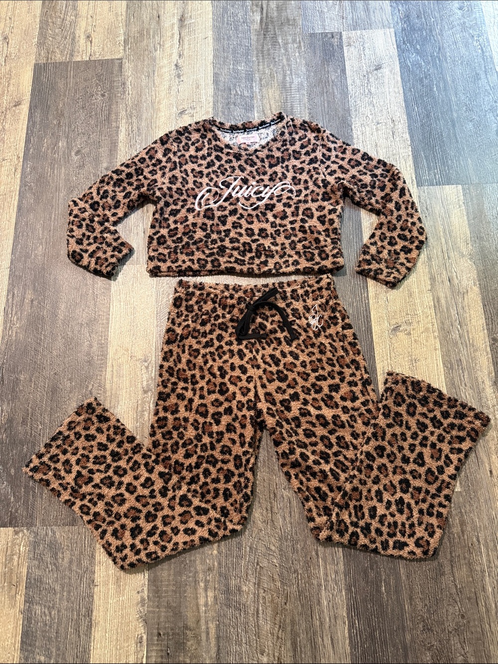 Juicy Couture Leopard Print Fuzzy Lounge Set Top & Pants Pajama PJ Women Small
